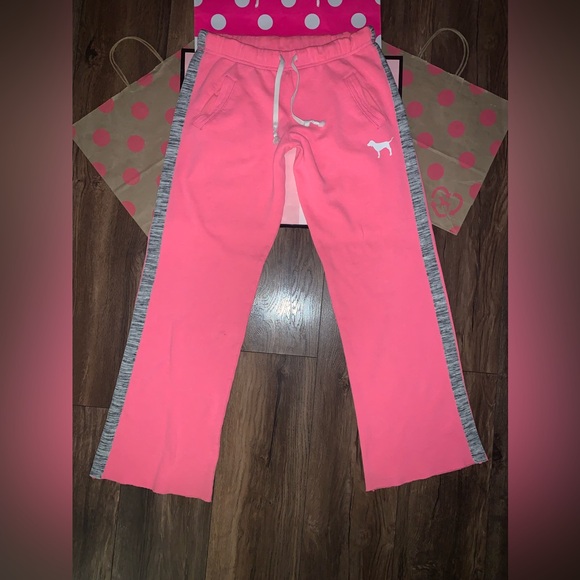 VS PINK SIZE SMALL OG BOYFRIEND STYLE SWEATPANTS. Hot Barbie Pink w/Marl Grey. - Picture 2 of 10